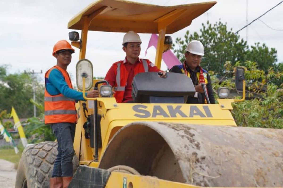 Pemprov Kalbar bantu Rp48 miliar membangun empat jalan di Kapuas Hulu