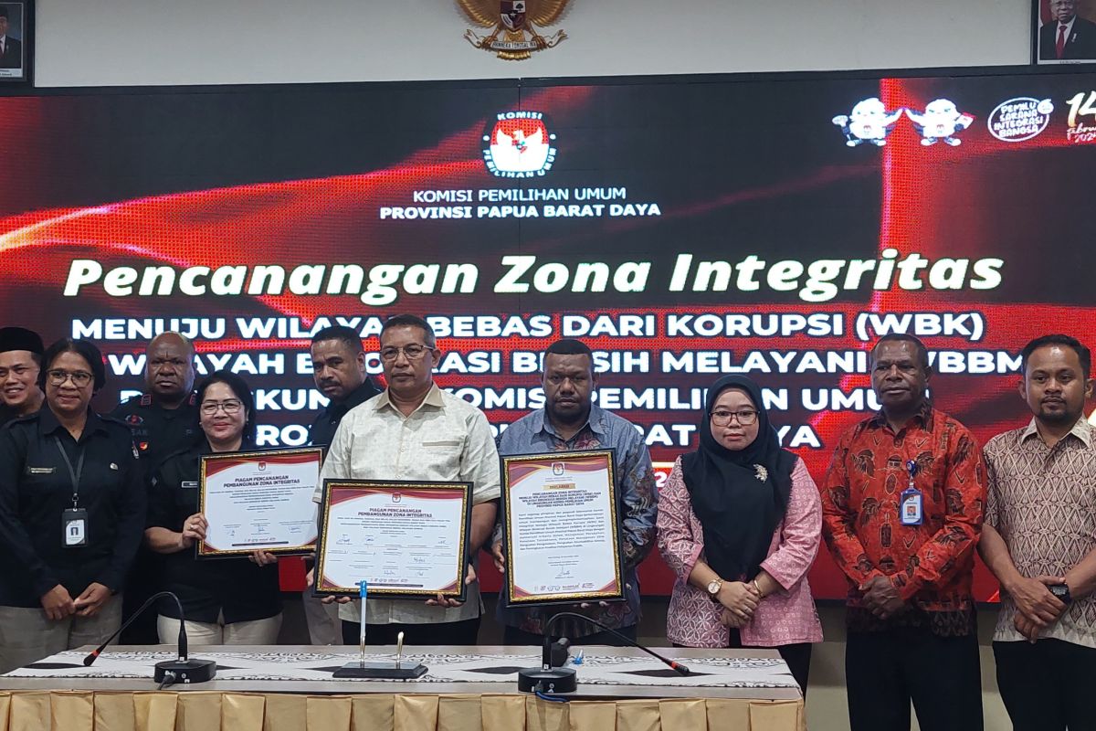 Southwest Papua KPU declares corruption-free integrity zone