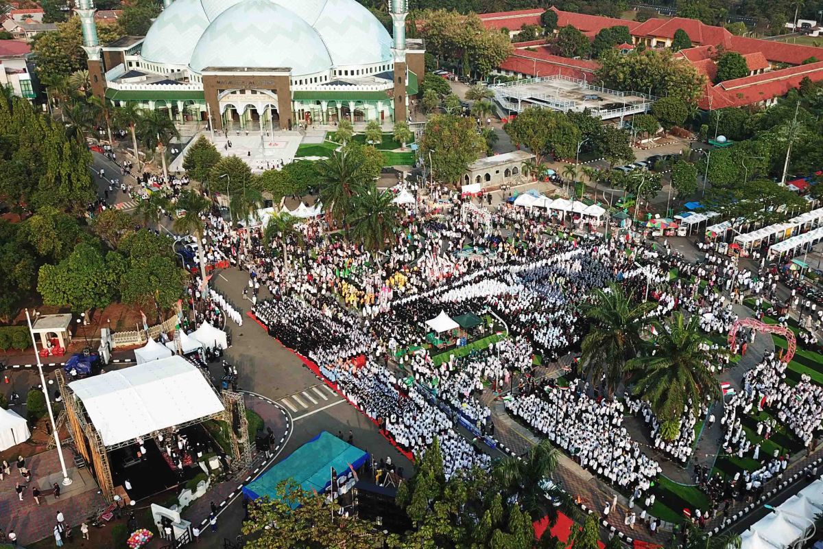 Lima belas ribuan santri Kota Tangerang doakan warga Palestina