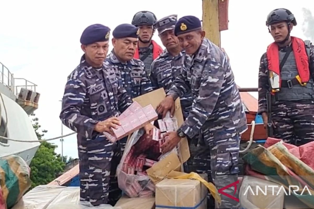 TNI AL gagalkan penyeludupan 350 dus rokok ilegal di Aceh Utara