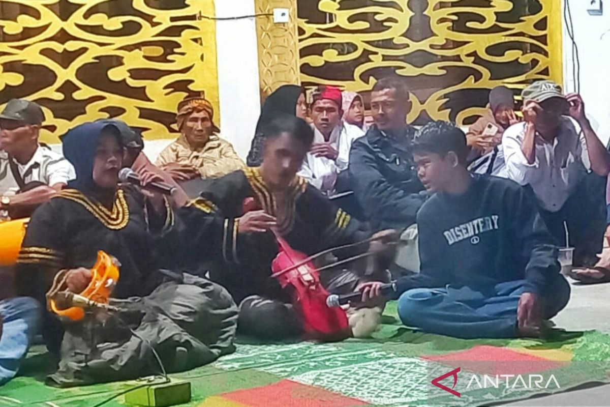 Pemkab Solok Selatan sosialisasi stunting lewat seni Rabab dan Randai