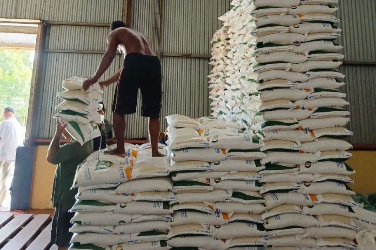Stok beras di Kapuas Hulu 432 ton cukup untuk kebutuhan tiga bulan ke depan