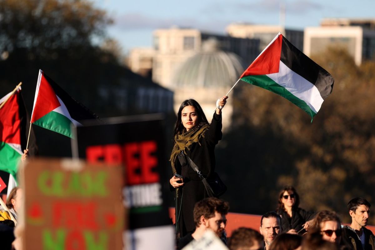 Ratusan ribu warga Inggris unjuk rasa dukung rakyat Palestina