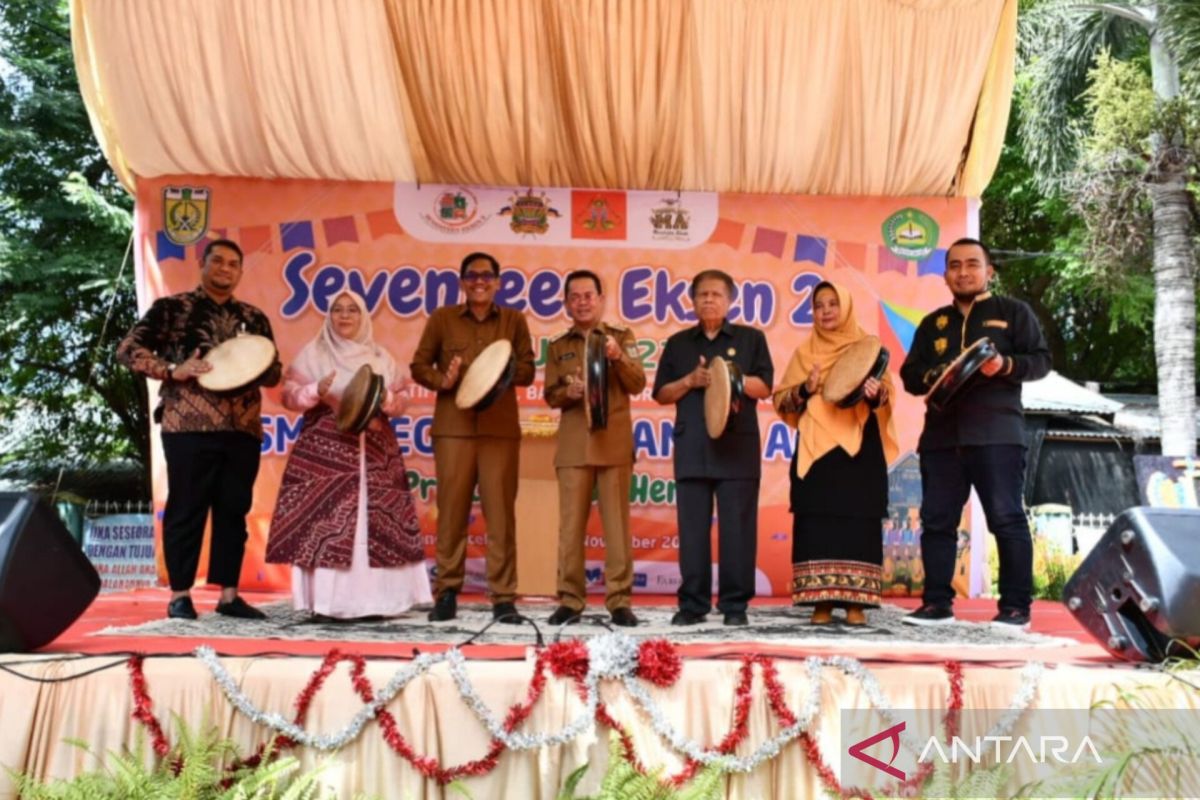 Pj Wali Kota Banda Aceh buka Seventeen Eksen II SMPN 17, ratusan peserta bersaing jadi terbaik