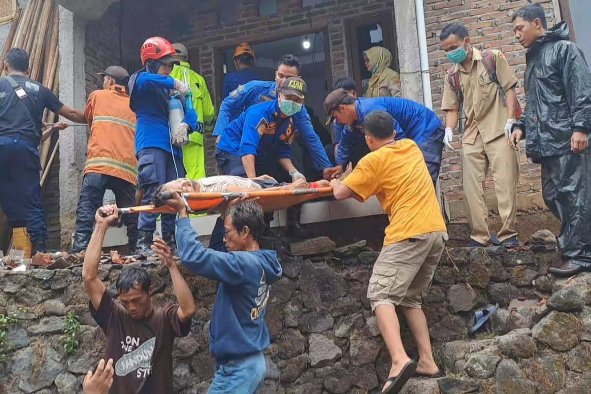 Satu keluarga tercebur sumur di Magelang, seorang balita tewas