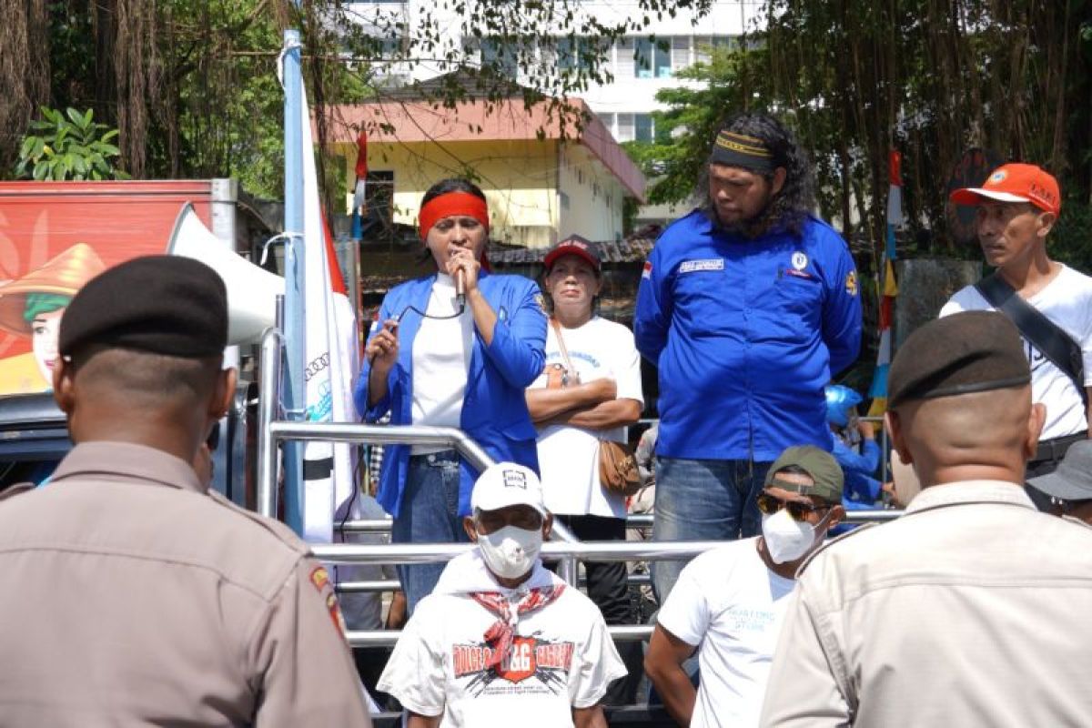 Datangi Kantor KPU, KSBSI Maluku serukan Pemilu damai