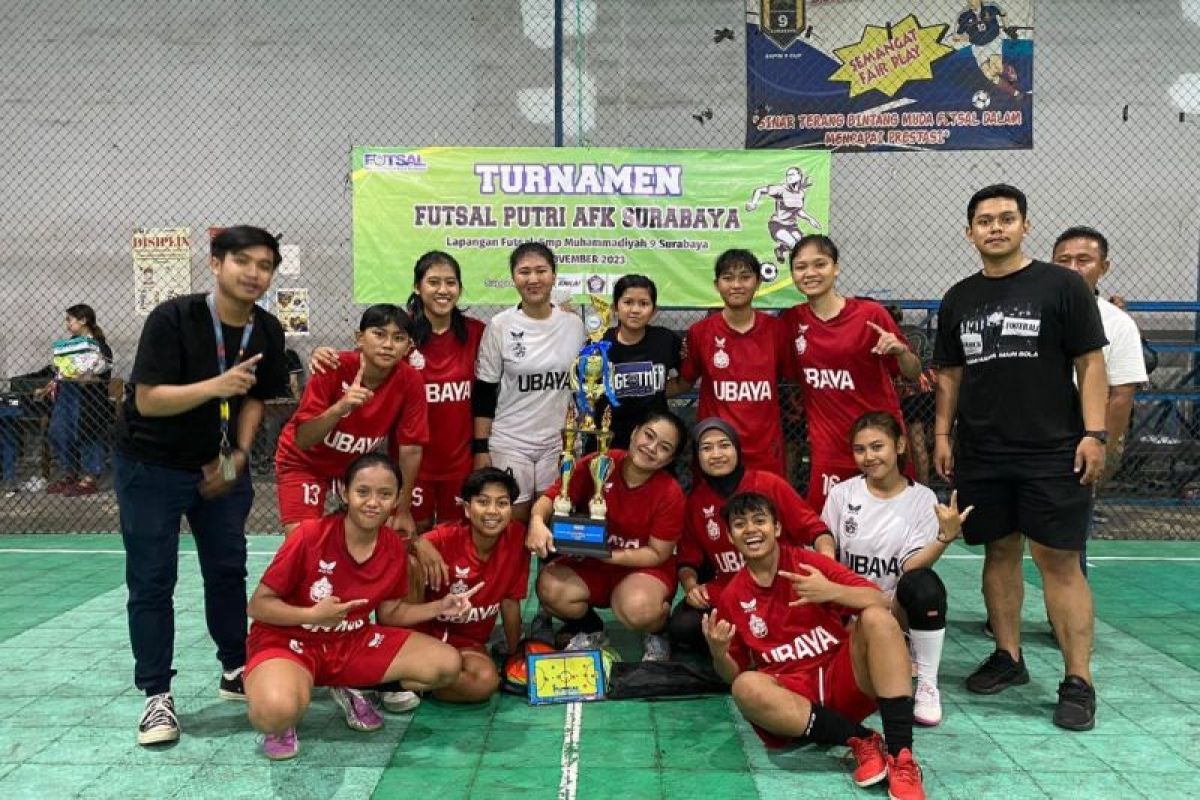 Tim Futsal Putri Ubaya juarai turnamen gelaran AFK Surabaya