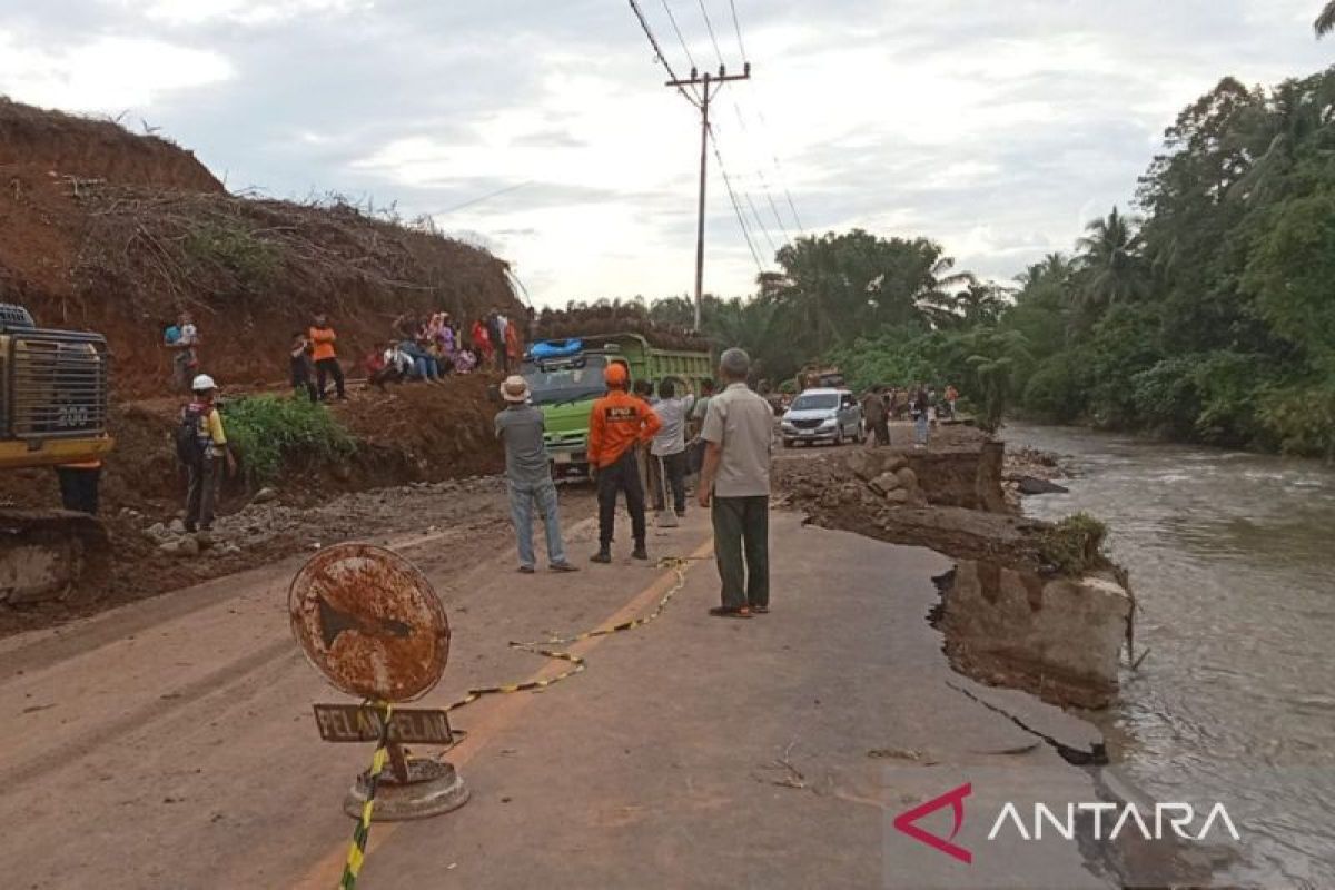 Batang Toru - Madina lintas Pantai Barat sudah normal