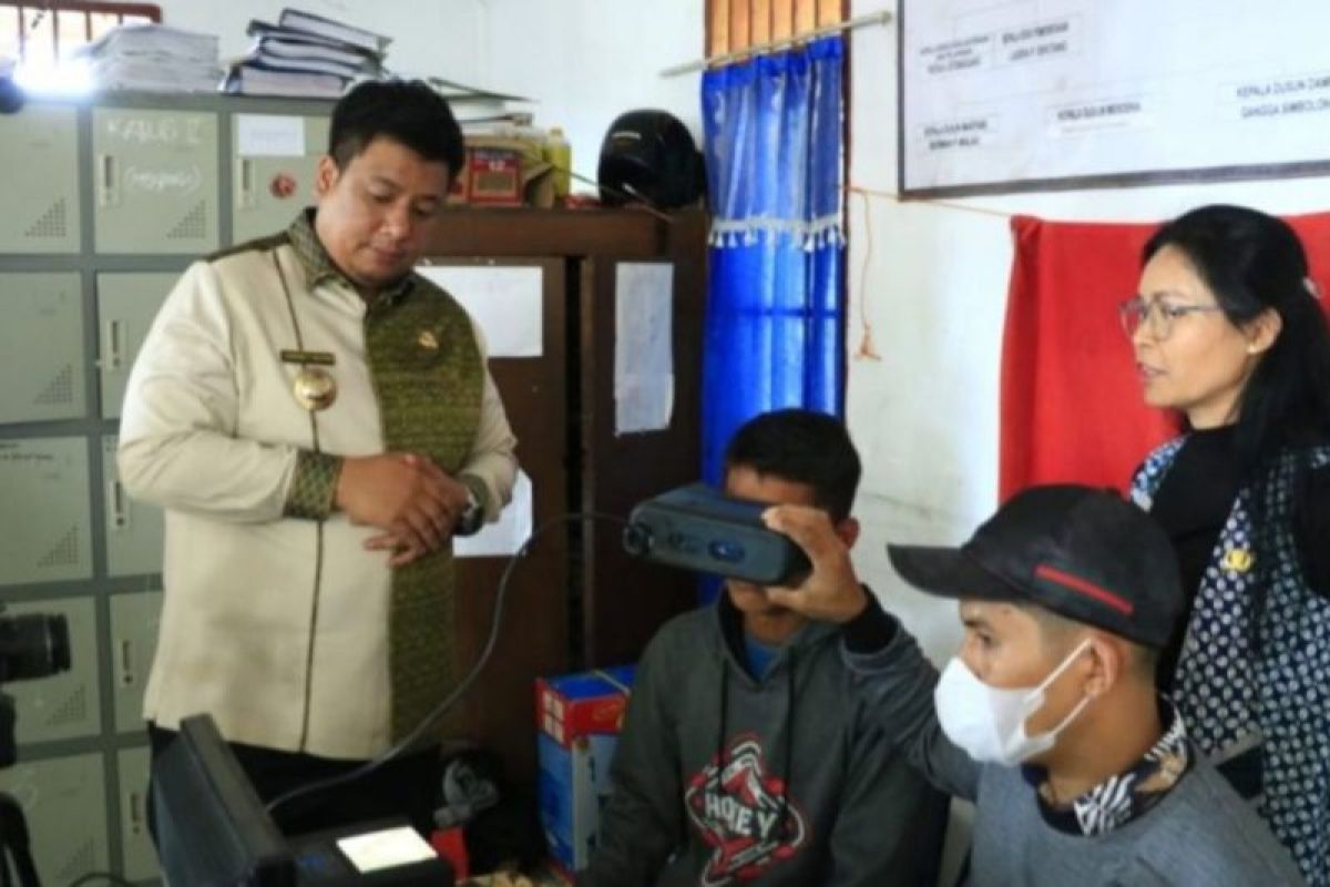 DPRD Samosir dukung Program Bunga Desa