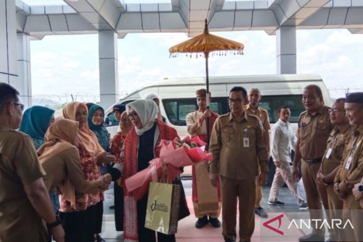 Pemkot sambut hangat Pj Wali Kota Pangkalpinang Lusje Anneke Tabalujan