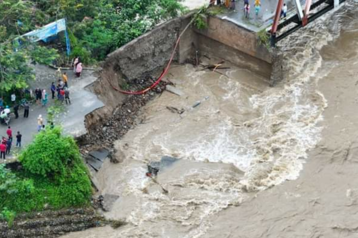 BNPB: Jalan nasional Kutacane-Medan dapat dilalui usai banjir