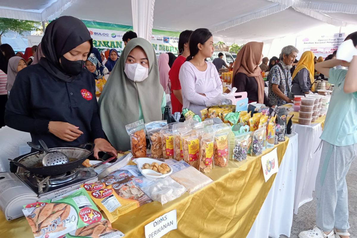 Disprinkop Mataram memberikan pendampingan kepemilikan sertifikat halal
