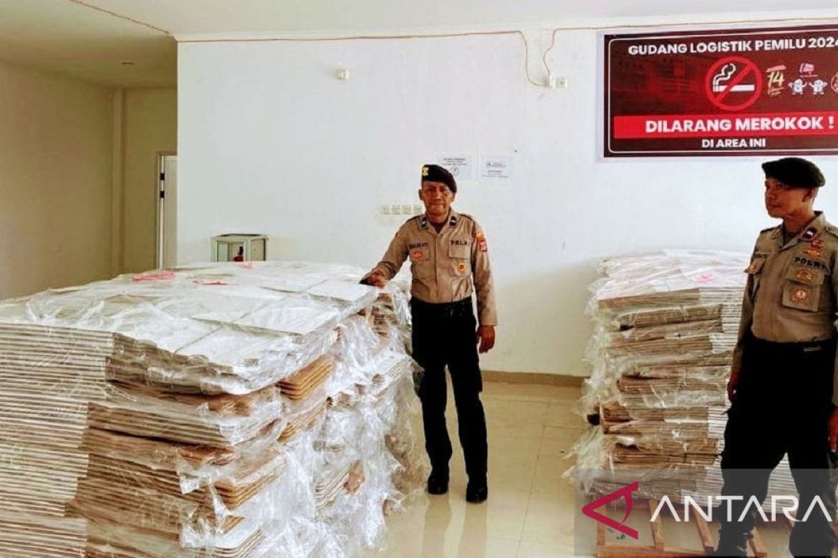 Satgas OMB Polresta Ambon perketat pengamanan gudang logistik  pemilu