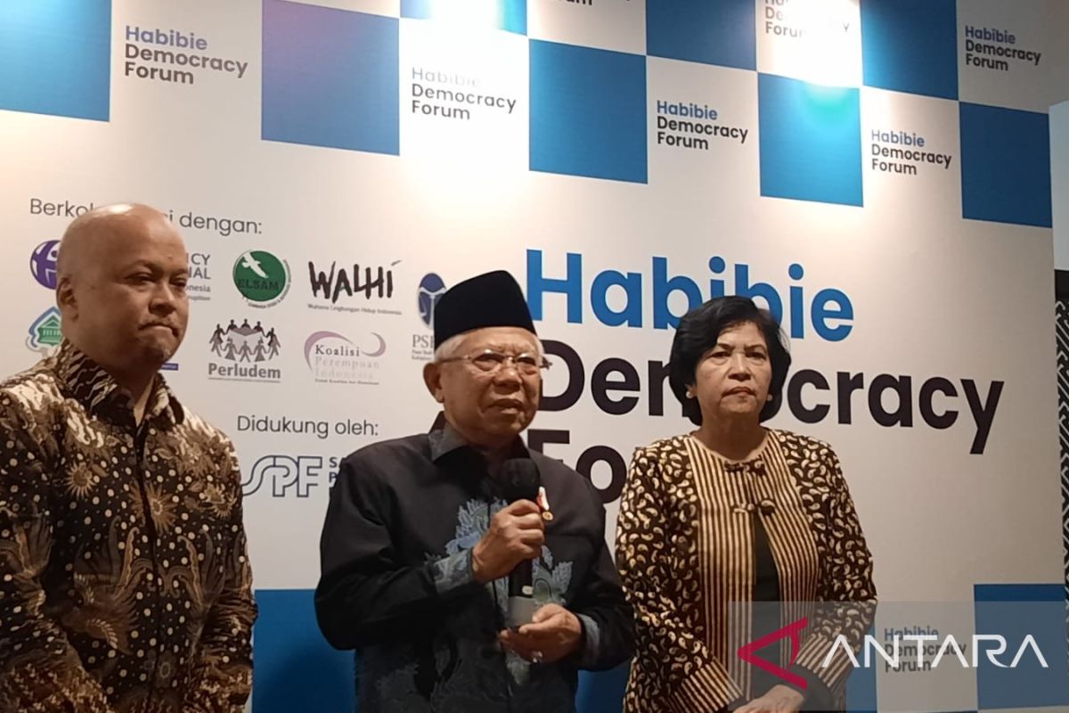 Ilham Habibie: Demokratisasi tidak boleh berhenti