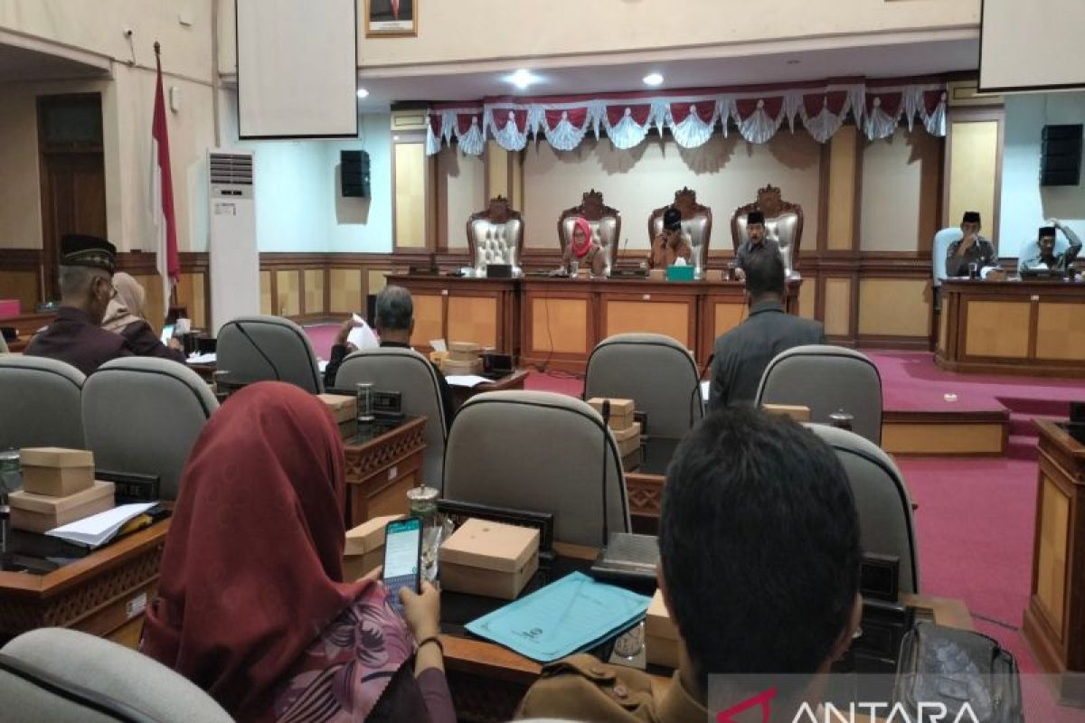 DPRD Kulon Progo menerima pengajuan tujuh raperda untuk 2024