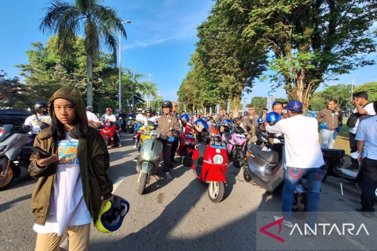 Kemenhub menawarkan kemudahan pemilik kendaraan listrik