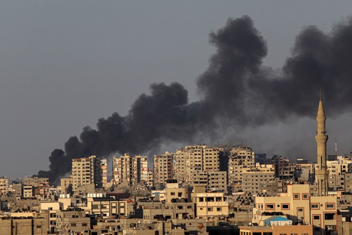 Israel serang RS Al-Shifa di Gaza di tengah seruan gencatan senjata
