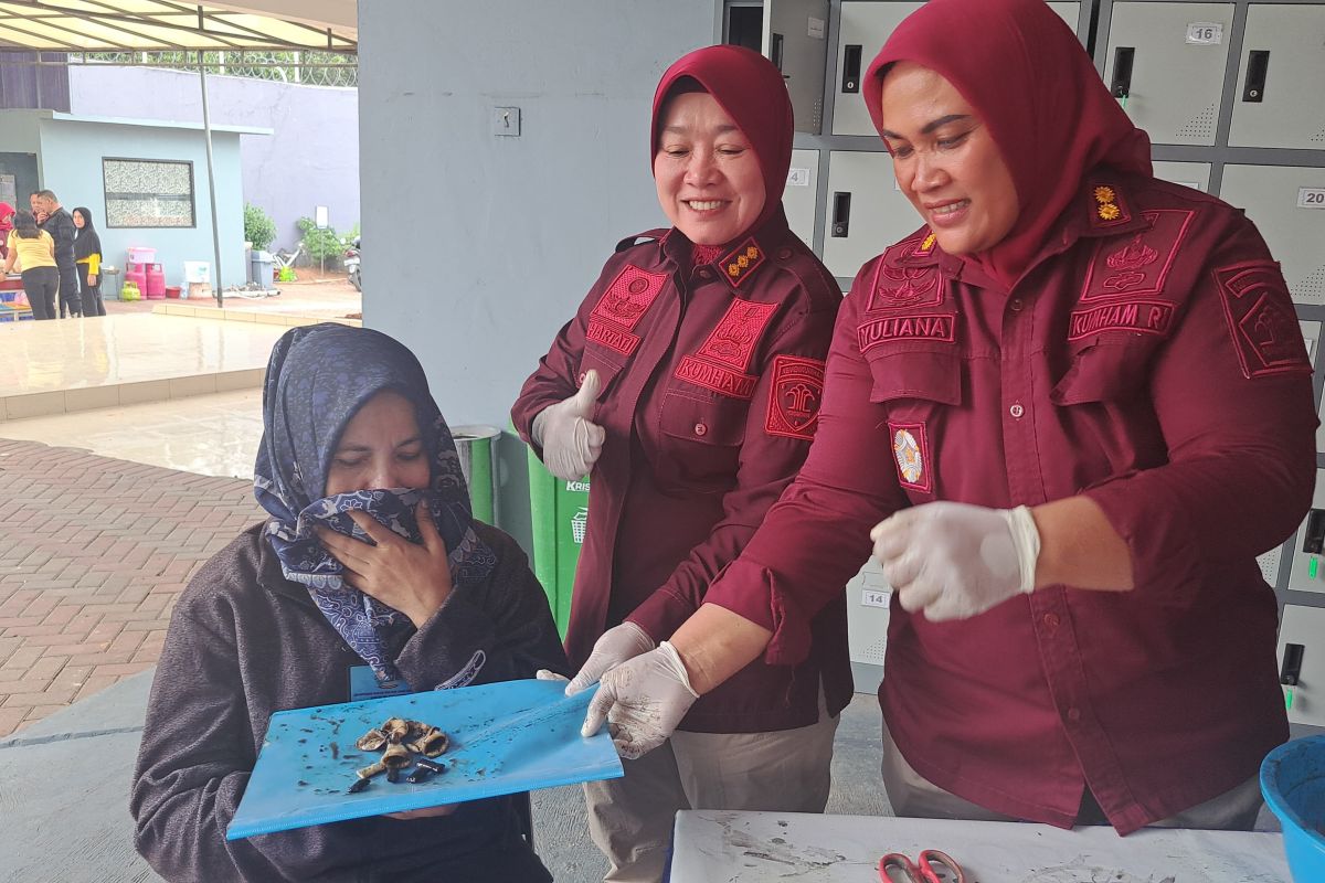 Petugas Lapas Tangerang gagalkan penyeludupan sabu dalam tumis cumi