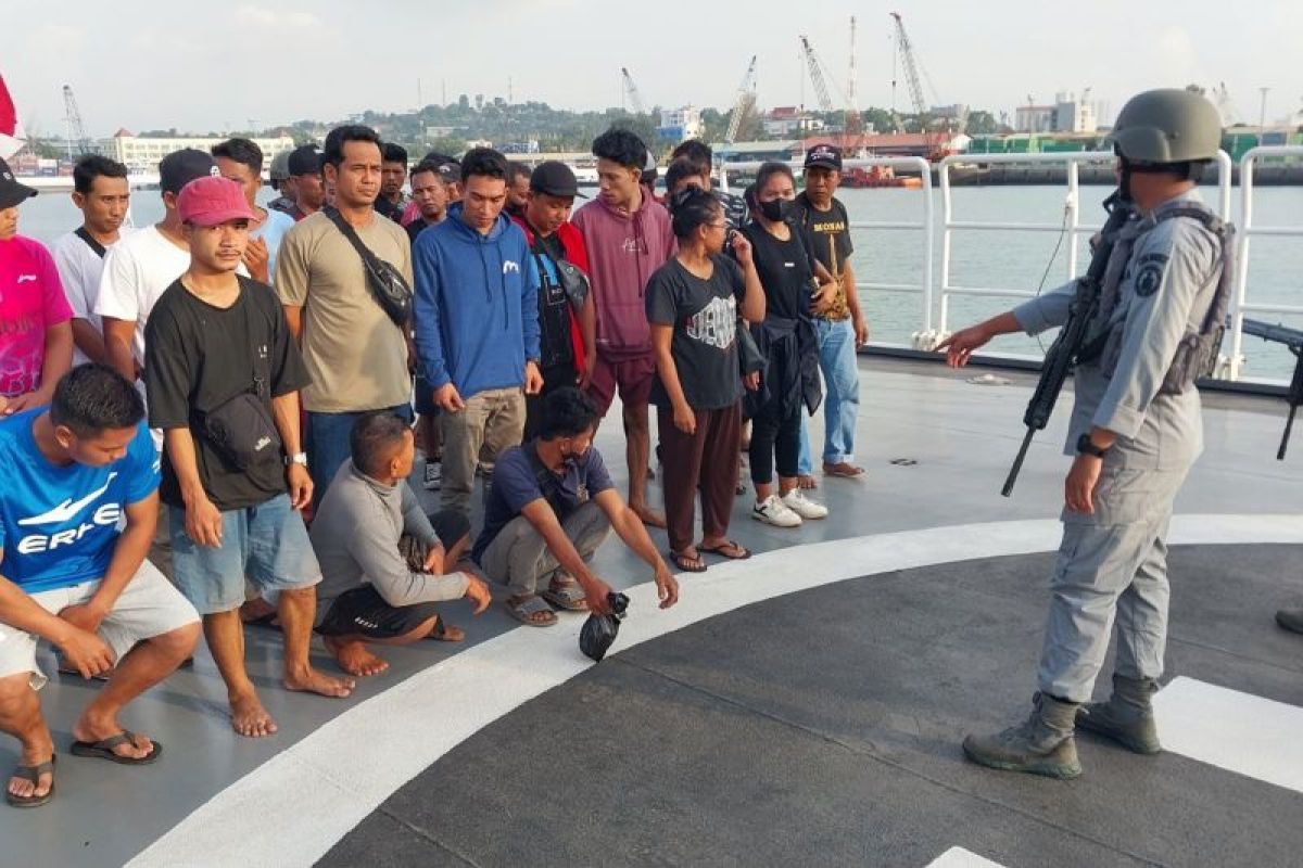 Bakamla secures 30 illegal migrant workers leaving for Malaysia