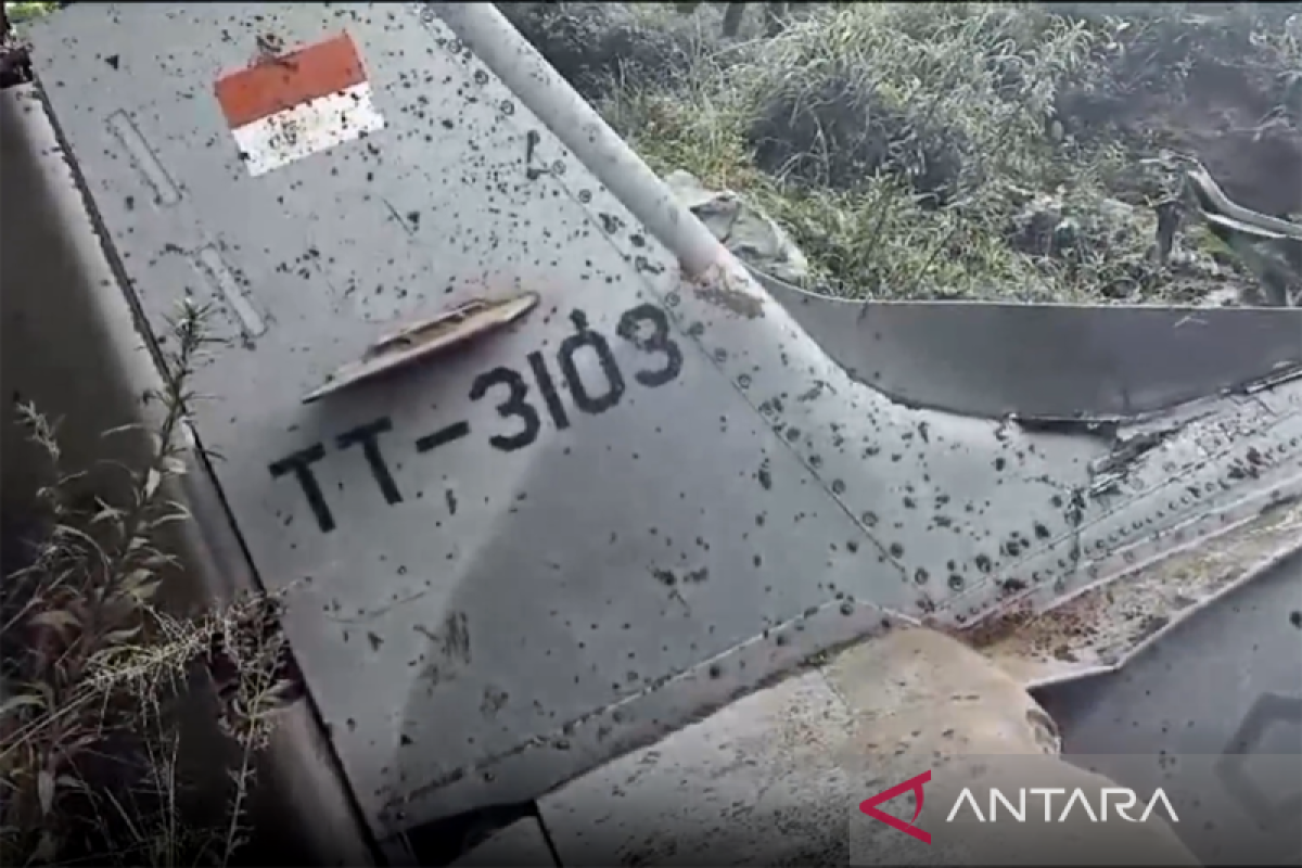 Dua pesawat Super Tucano TNI AU jatuh di Pasuruan