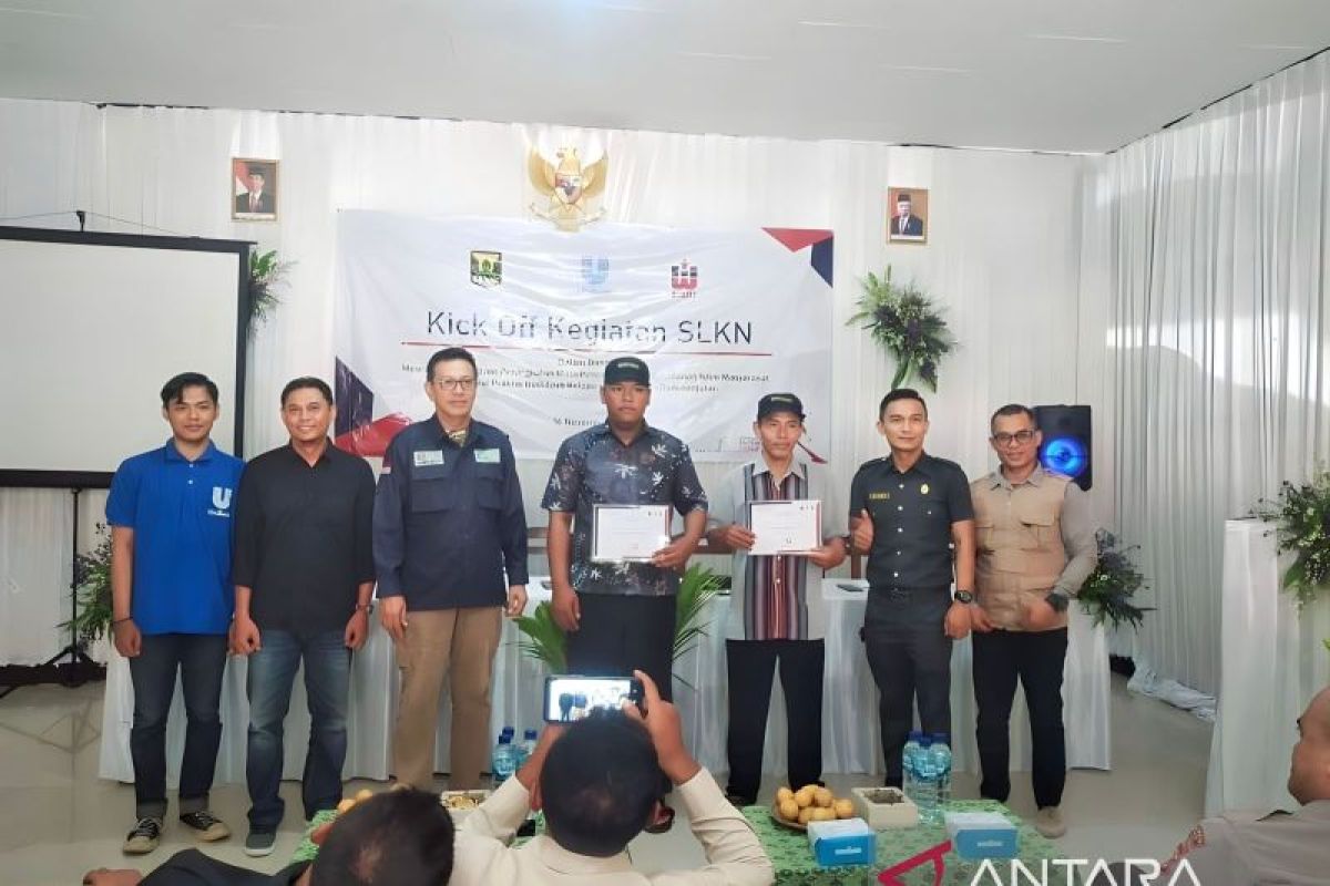 WEI meluncurkan program Sekolah Lapang Kelapa Nira di Sukabumi