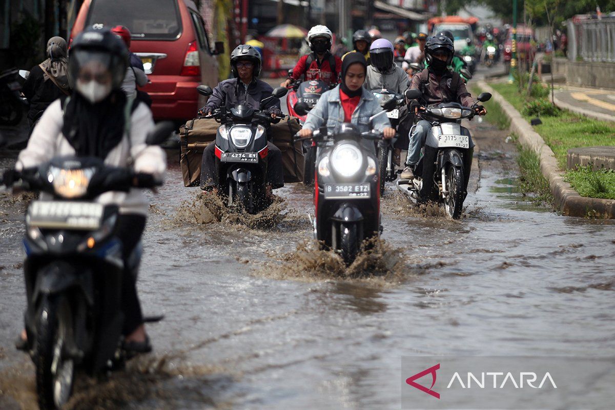 BMKG sebut mayoritas daerah di Indonesia berpotensi alami hujan lebat