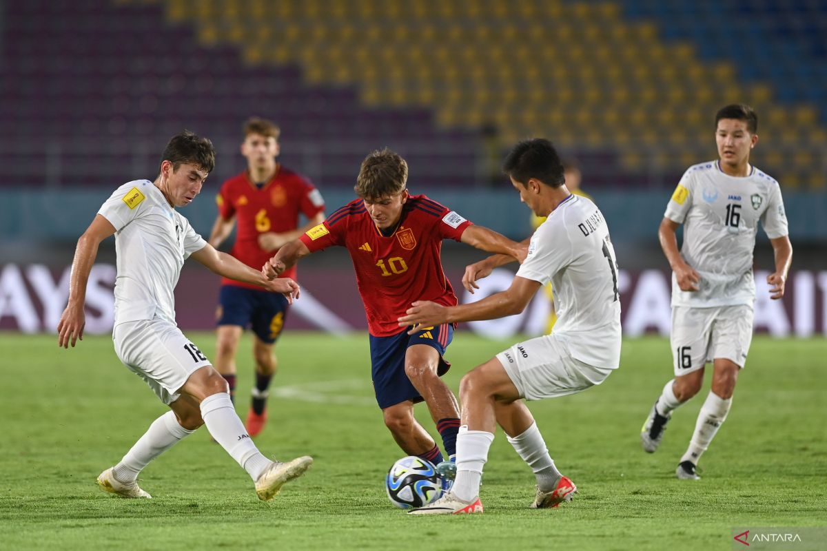 Timnas Spanyol puas bermain imbang lawan  Uzbekistan