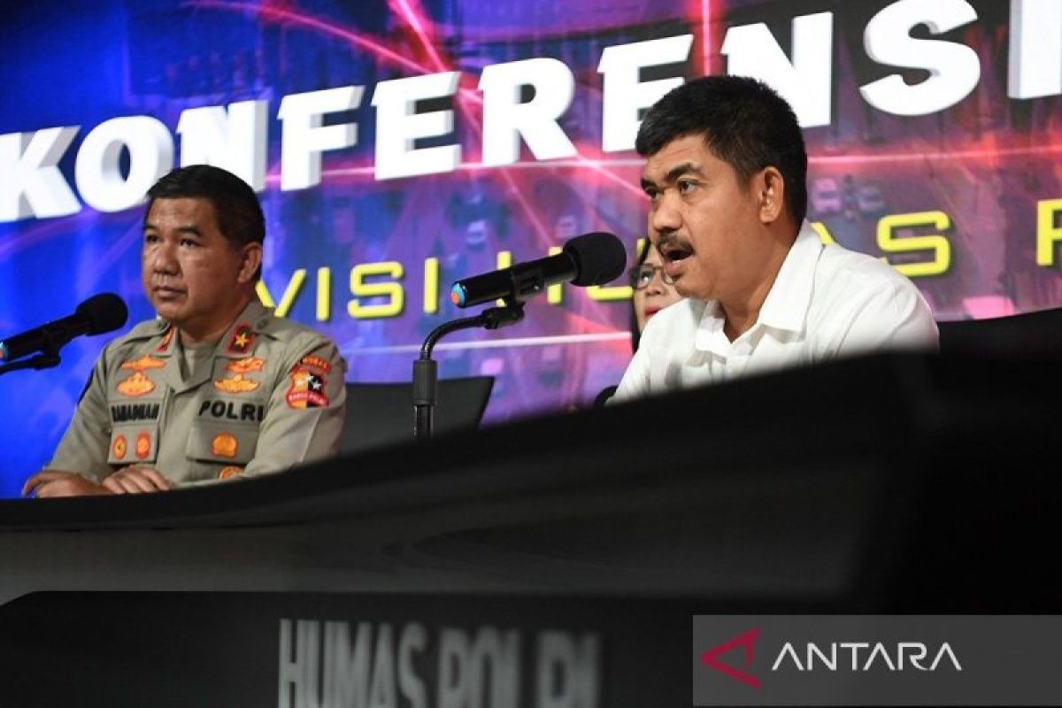 Tim Densus 88 tangkap dua tersangka teroris di Palu dan Semarang
