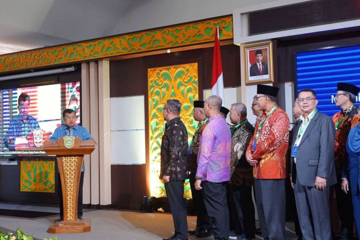 Jusuf Kalla meminta universitas dorong generasi muda kembangkan bisnis