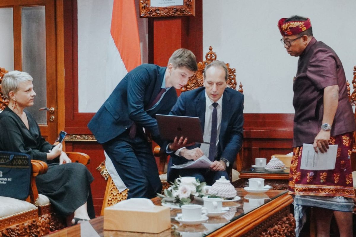 Dubes Prancis bahas kerja sama kultural dengan Pj Gubernur Bali