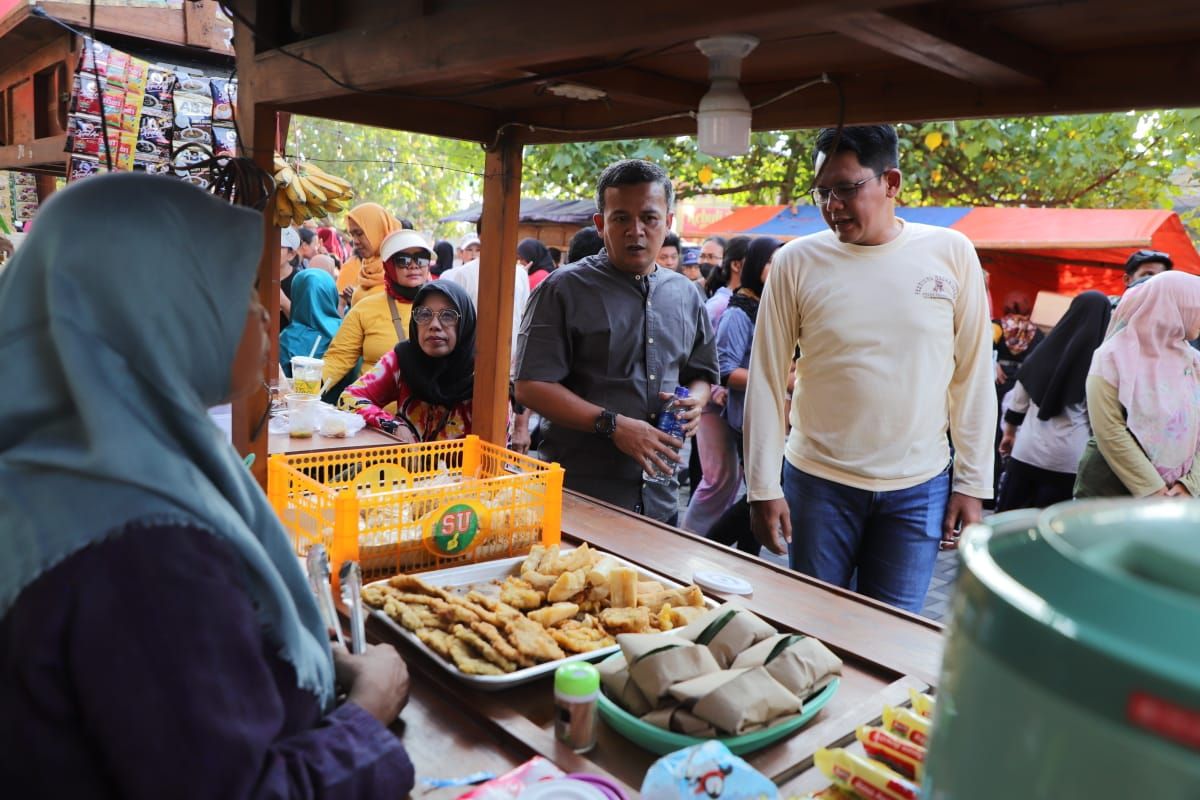 Disperindag Sleman Yogyakarta menggelar Festival Angkringan d