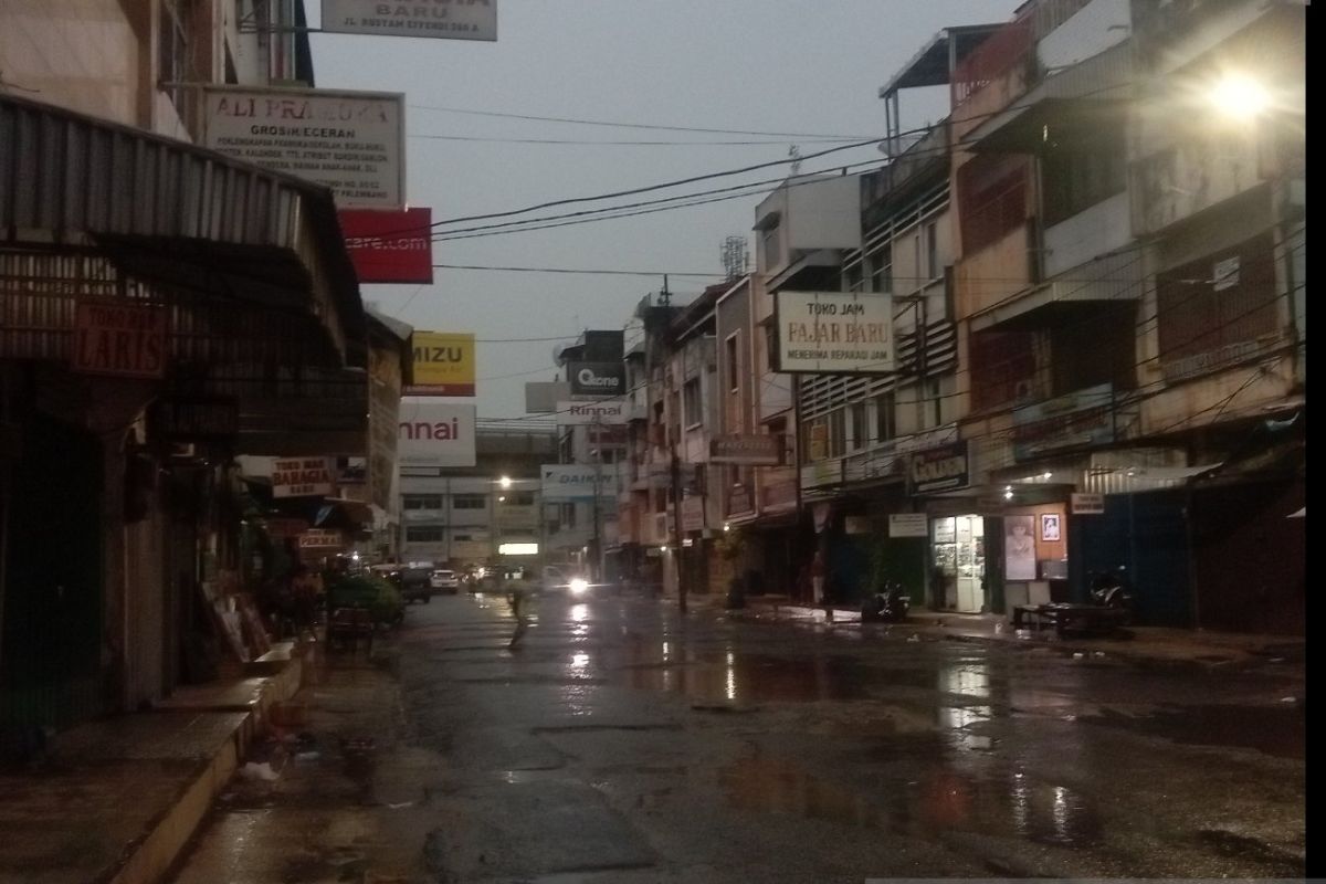 Hujan es di Kota Palembang fenomena pancaroba