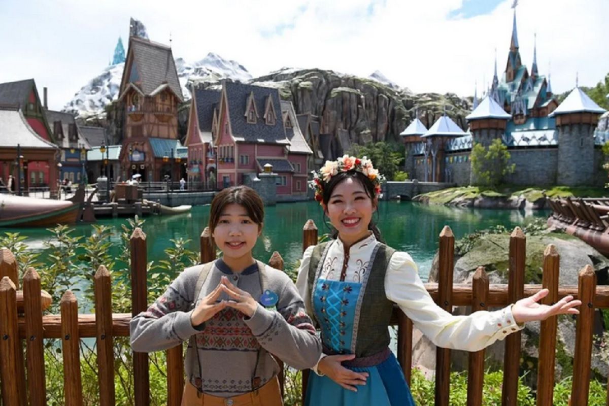 Hong Kong Disneyland hadirkan taman bertema Frozen pertama di dunia