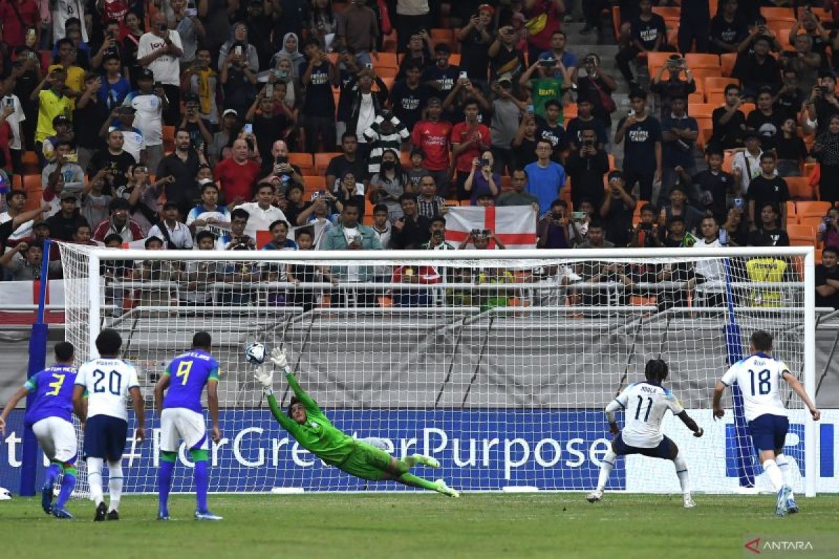 Piala Dunia U-17 - Pelatih Inggris terkesan dengan atmosfer pendukung di JIS