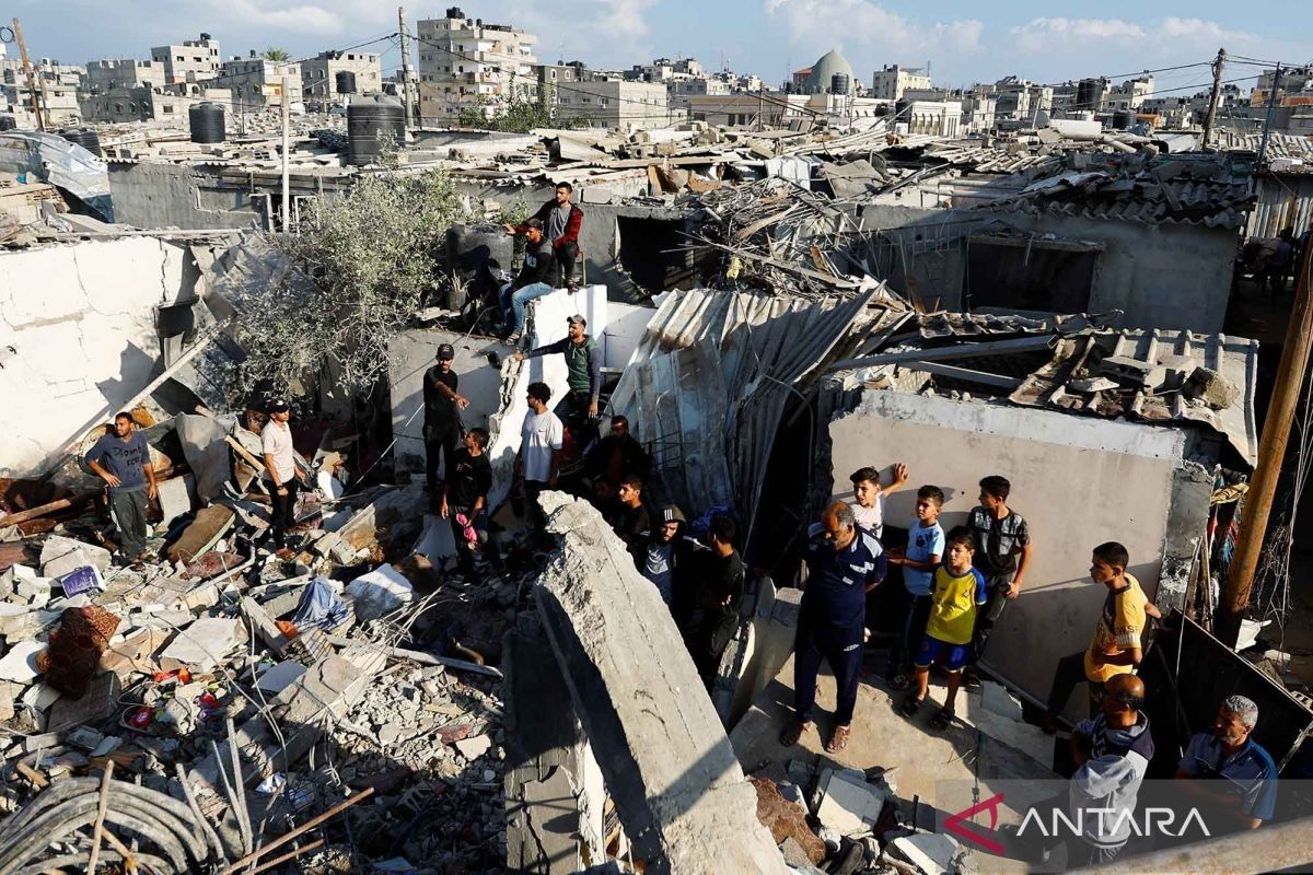 Serangan udara Israel tewaskan 32 orang di selatan Gaza