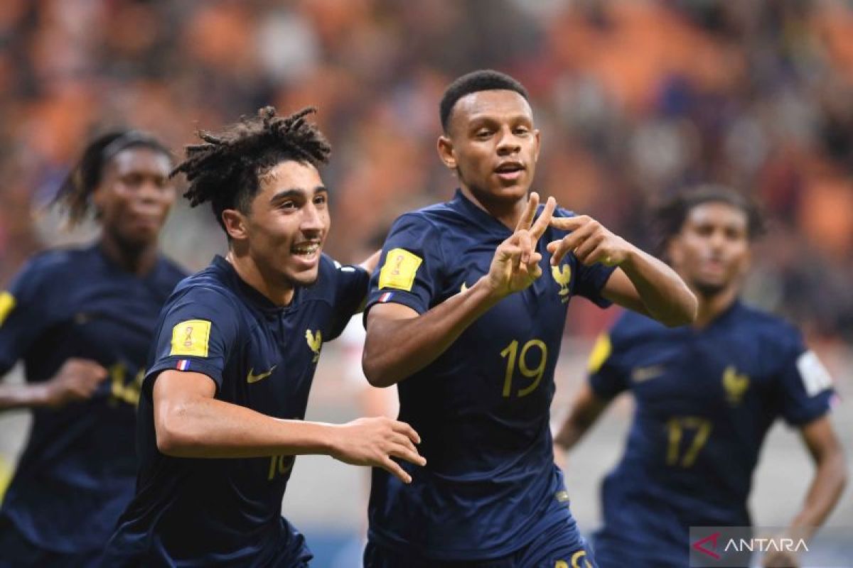 Prancis rebut  puncak klasemen Grup E usai tekuk AS