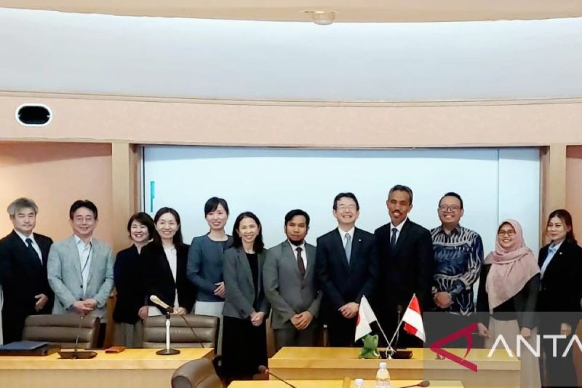 Dekan Kedokteran Kenalkan Universitas Andalas Pada Osaka University 