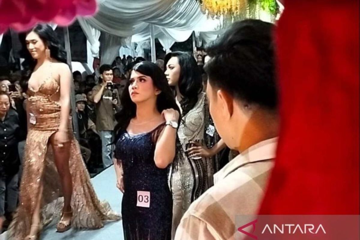 Unsur Tripika Bontala bubarkan kontes waria di Makassar