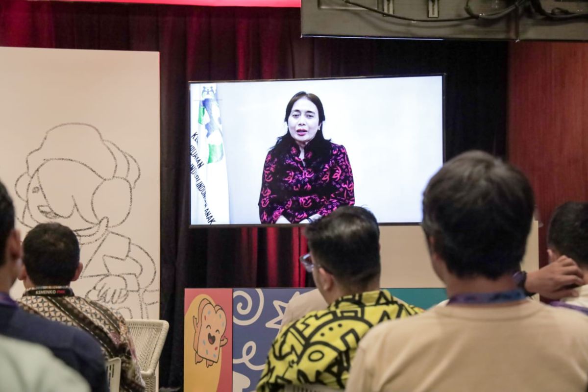 Menteri PPPA Bintang Puspayoga mengajak konten kreator ramaikan konten ramah anak