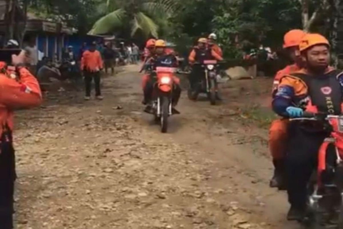 BPBD temukan tiga korban tewas tertimbun longsor di Tabalong