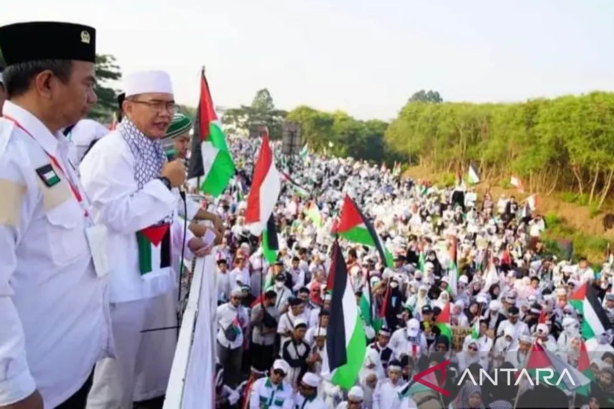 Ribuan warga Bekasi kutuk agresi Israel lewat Aksi Bela Palestina