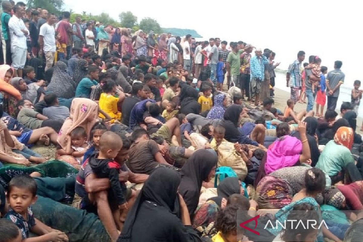220 imigran Rohingya kembali berlabuh di Pidie, Aceh