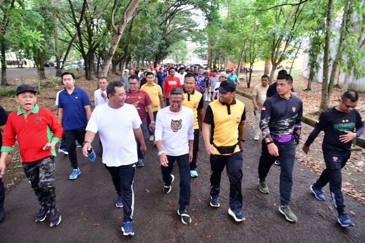 Pj Gubernur Sulsel apresiasi program Korsa Dispora Bone sehatkan warga
