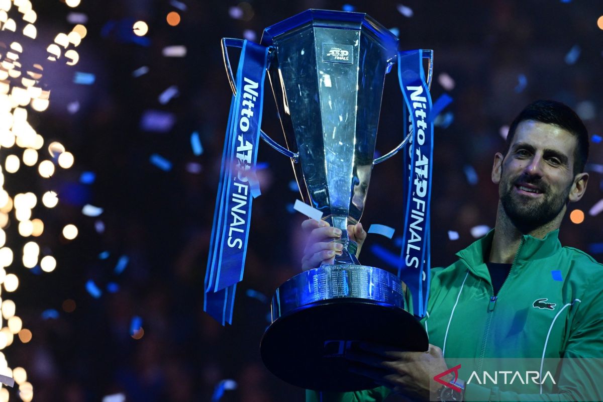 Djokovic memecahkan rekor saat memenangi gelar ATP Finals ketujuhnya
