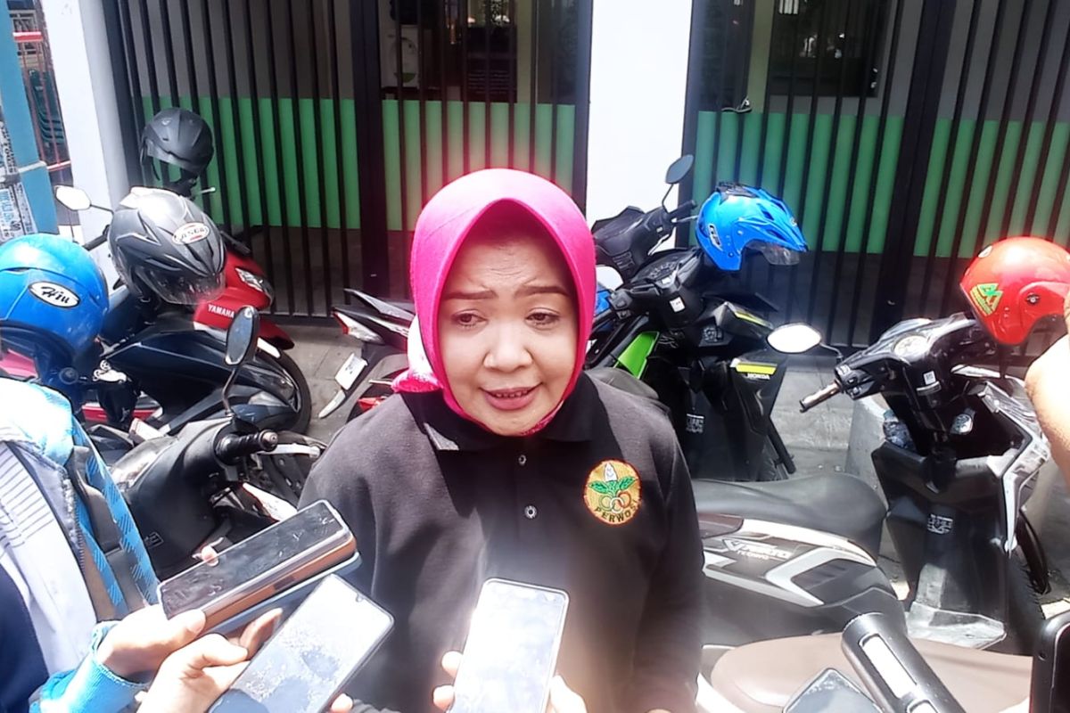 Pemkot Surabaya beri bantuan keluarga korban kecelakaan KA di Lumajang