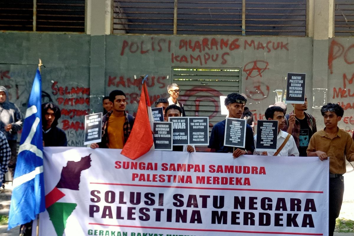 Mahasiswa Unpatti Ambon aksi damai dukung kemerdekaan Palestina