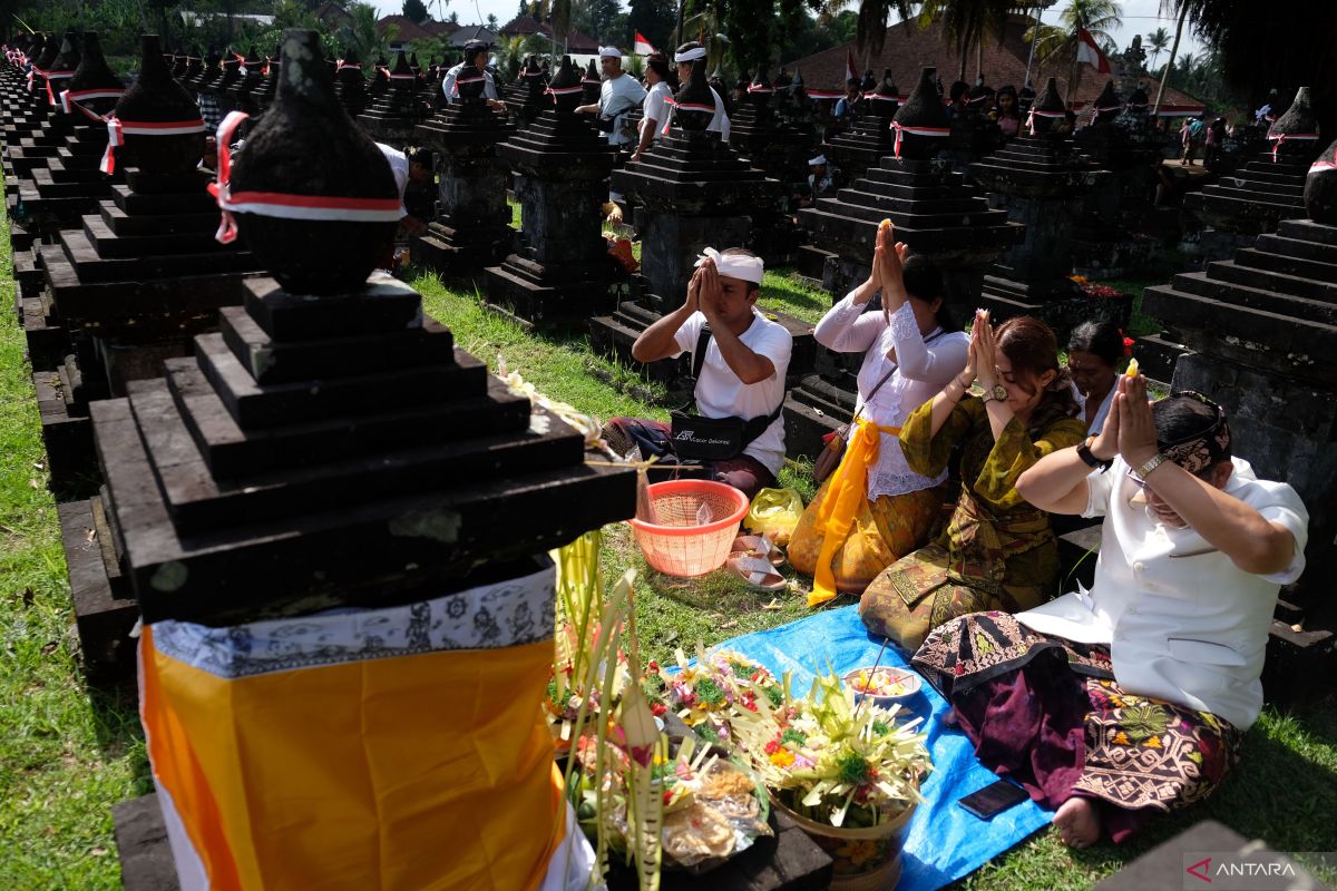 Ragam panggilan nama sesuai kasta dalam silsilah di keluarga Bali