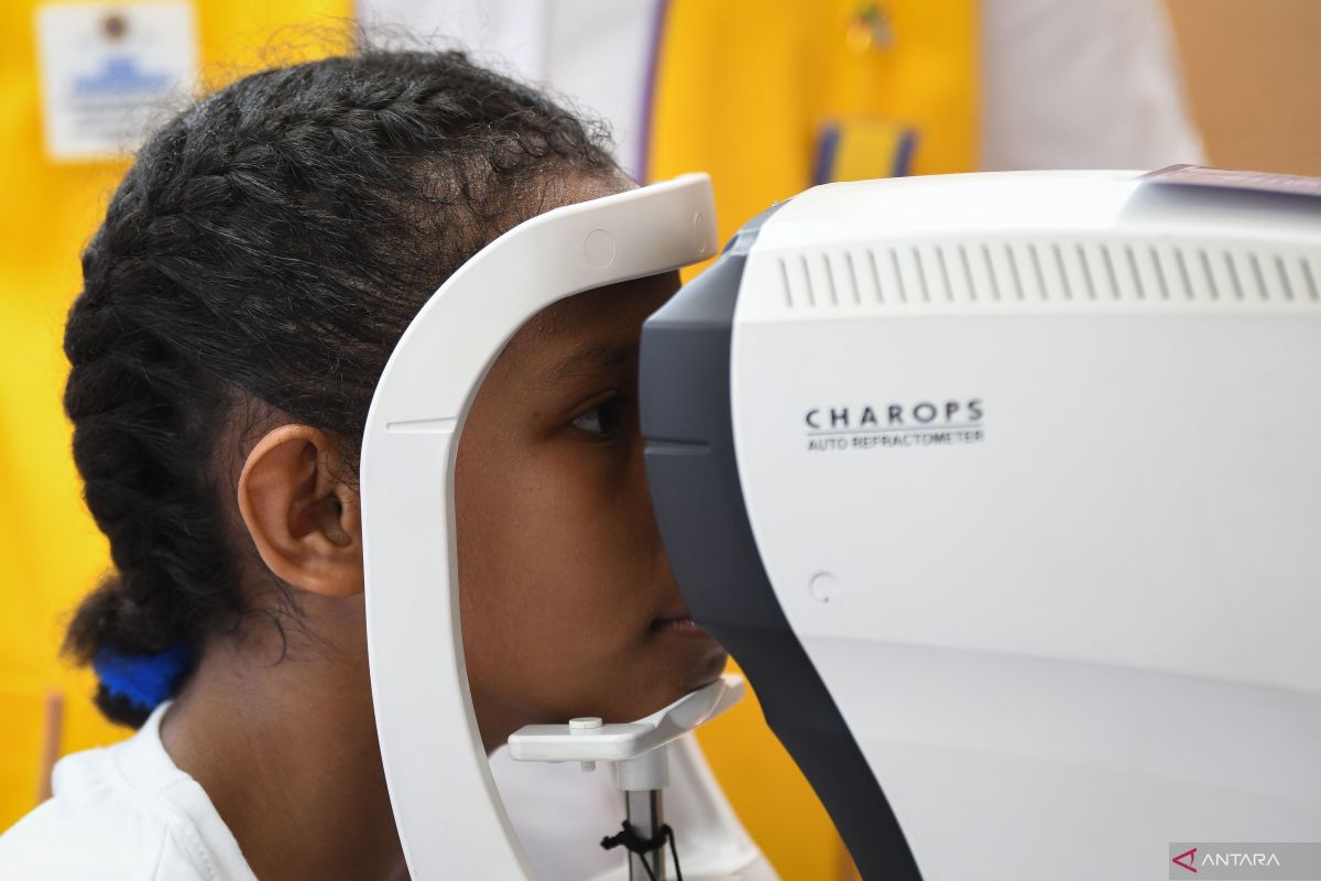 Dokter mata : Miras oplosan berisiko menyebabkan kebutaan