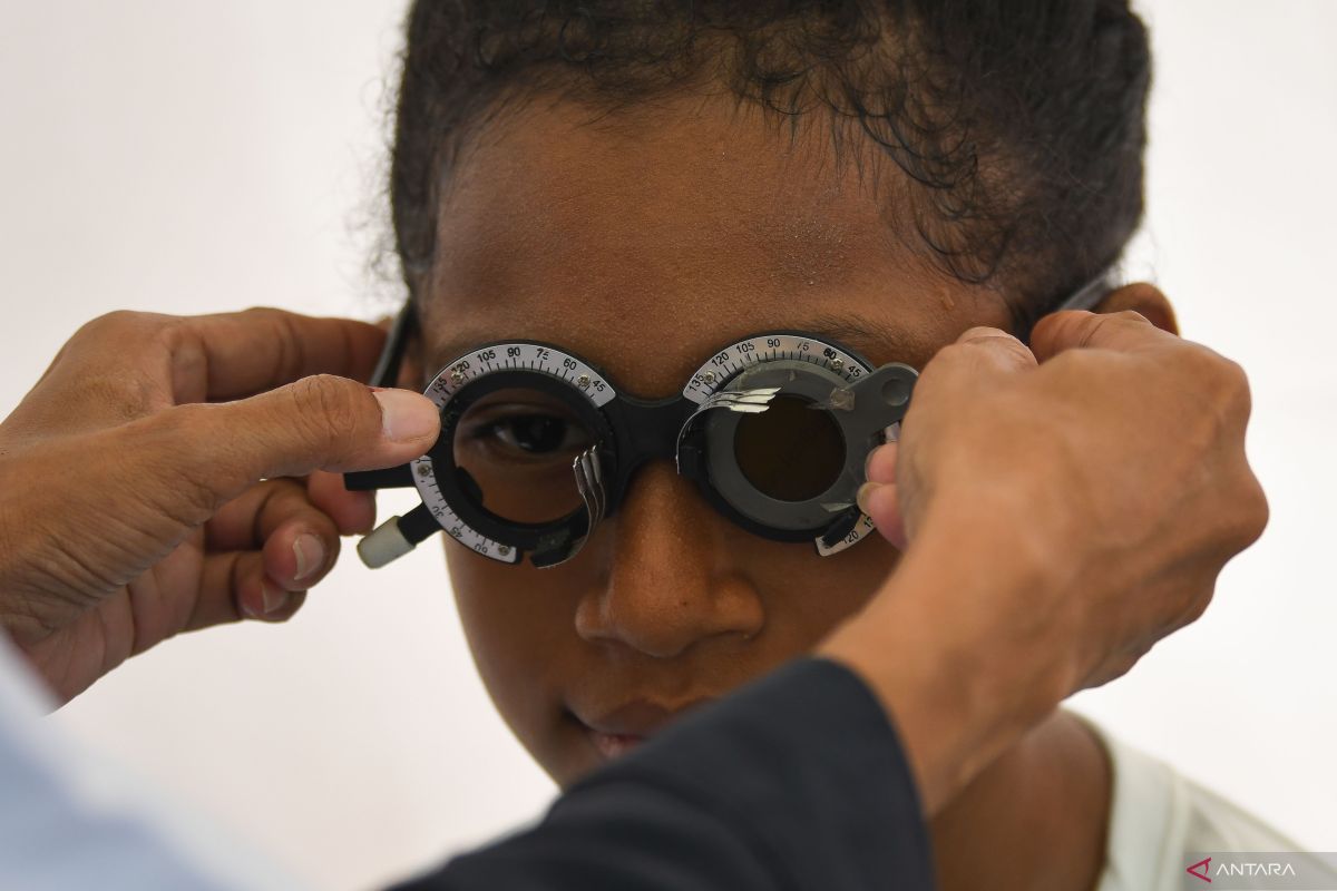 Dokter ingatkan orang tua kenali ciri-ciri anak butuh periksa mata