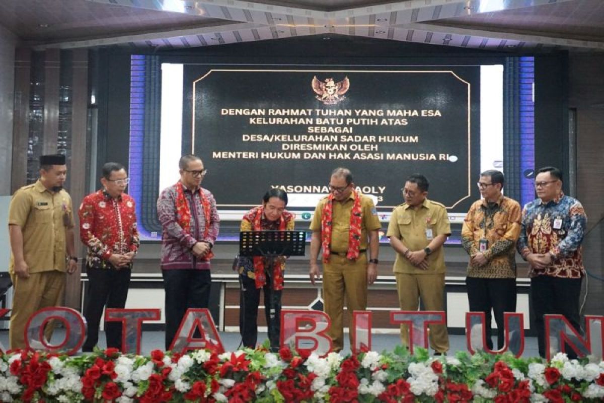 Kemenkumham Sulawesi Utara resmikan 76 desa/kelurahan Sadar Hukum